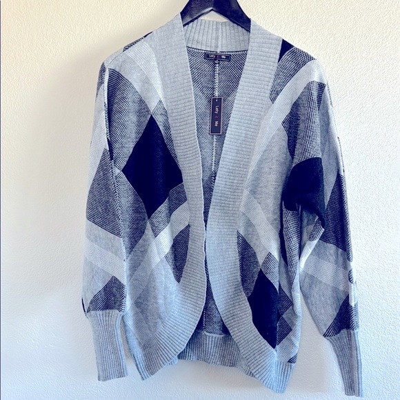 NWT Lety & Me black white and grey colorblock clamshell long sleeve cardigan - Picture 1 of 4
